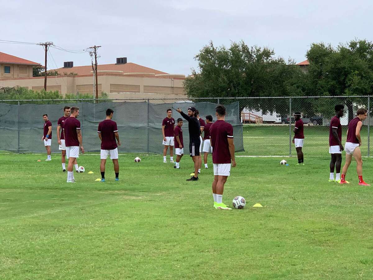 Dustdevils assistant coach Norman Ramos directing his players during training on August 23, 2022.