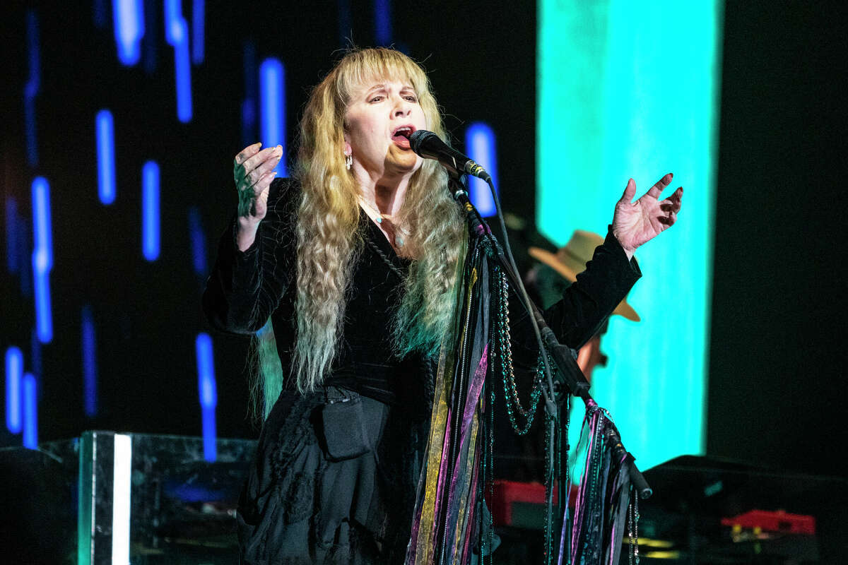 Stevie Nicks se presenta durante el Festival de Música y Artes Bonnaroo 2022 el 19 de junio de 2022 en Manchester, Tennessee.