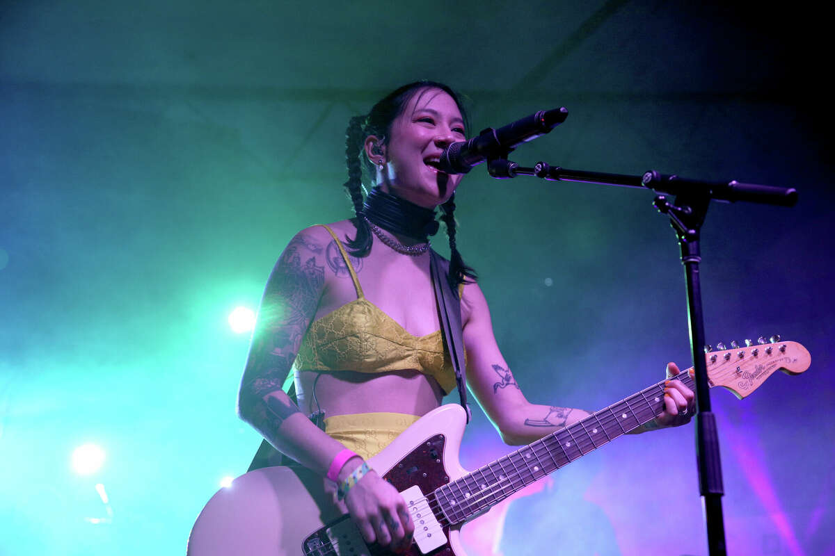 Japanese Breakfast は、Spoon や Billy Strings などと一緒に、オースティン中の会場で開催される ACL Fest Nights に参加します。