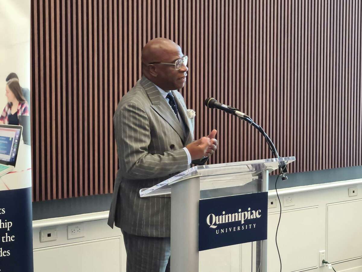 Quinnipiac gets grant for program for minority business owners