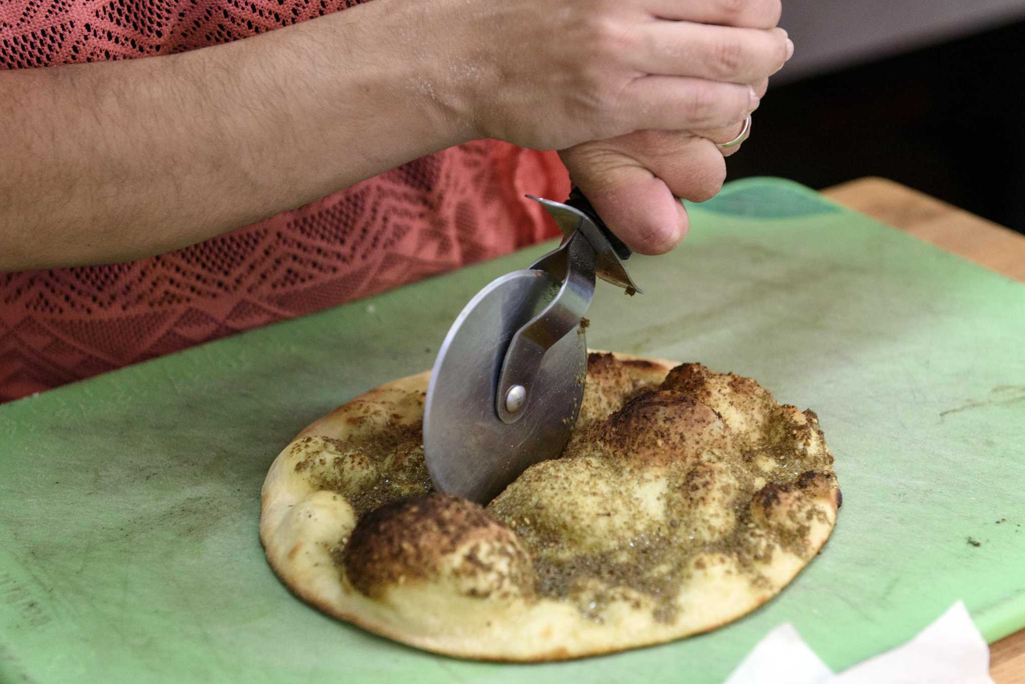 افتتاح المخبز العربي ريم في كاليفورنيا في مبنى فيري في سان فرانسيسكو