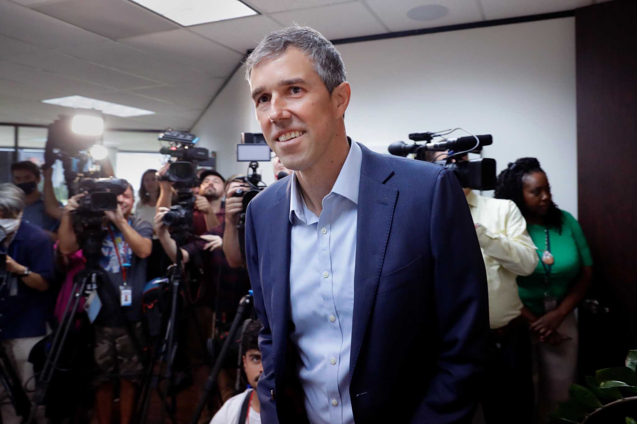 O'Rourke slams Abbott at Houston clinic as trigger law takes effect - Vimarsana News
