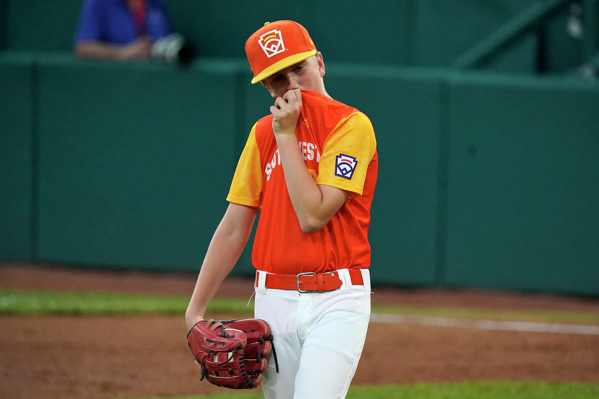 Pearland, Texas pitcher Austin Cummings collects himself after giving up a grand slam to Nolensville, Tenn.'s Josiah Porter during the second inning of a baseball game at the Little League World Series in South Williamsport, Pa., Thursday, Aug. 25, 2022. (AP Photo/Gene J. Puskar)