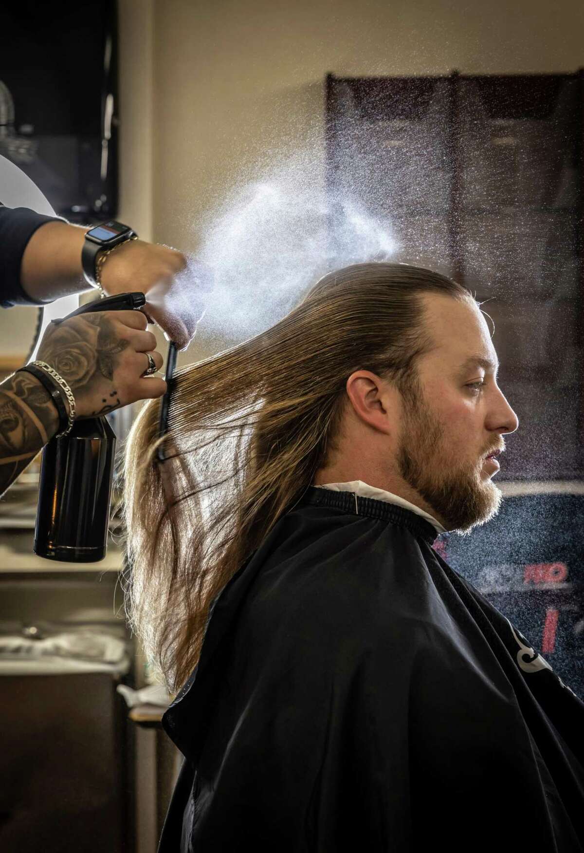 Lifting the lid on Giants and A's hair secrets, and a barber's one true  regret