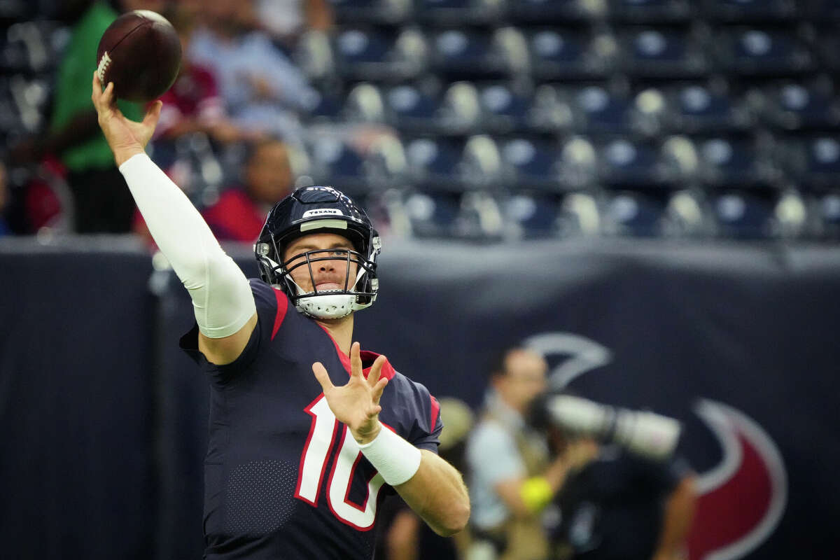 Houston Texans quarterback Davis Mills (10) warms up before an NFL football game against the San Francisco 49ers Thursday, Aug. 25, 2022, in Houston.