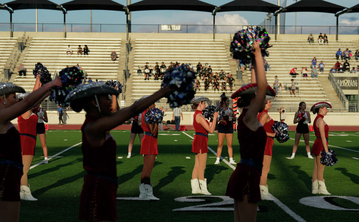 Atascocita Eagles Shut Out Dickinson Gators In Season Opener