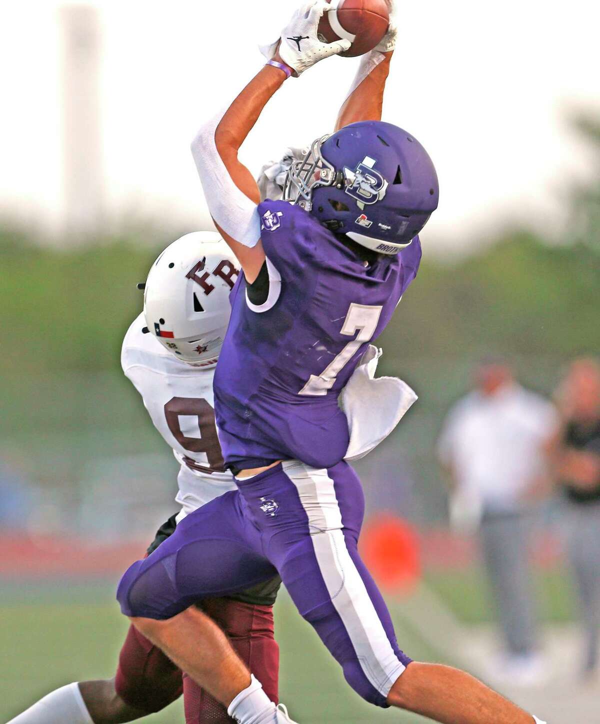 Boerne turns on power in 35-32 win over Flour Bluff