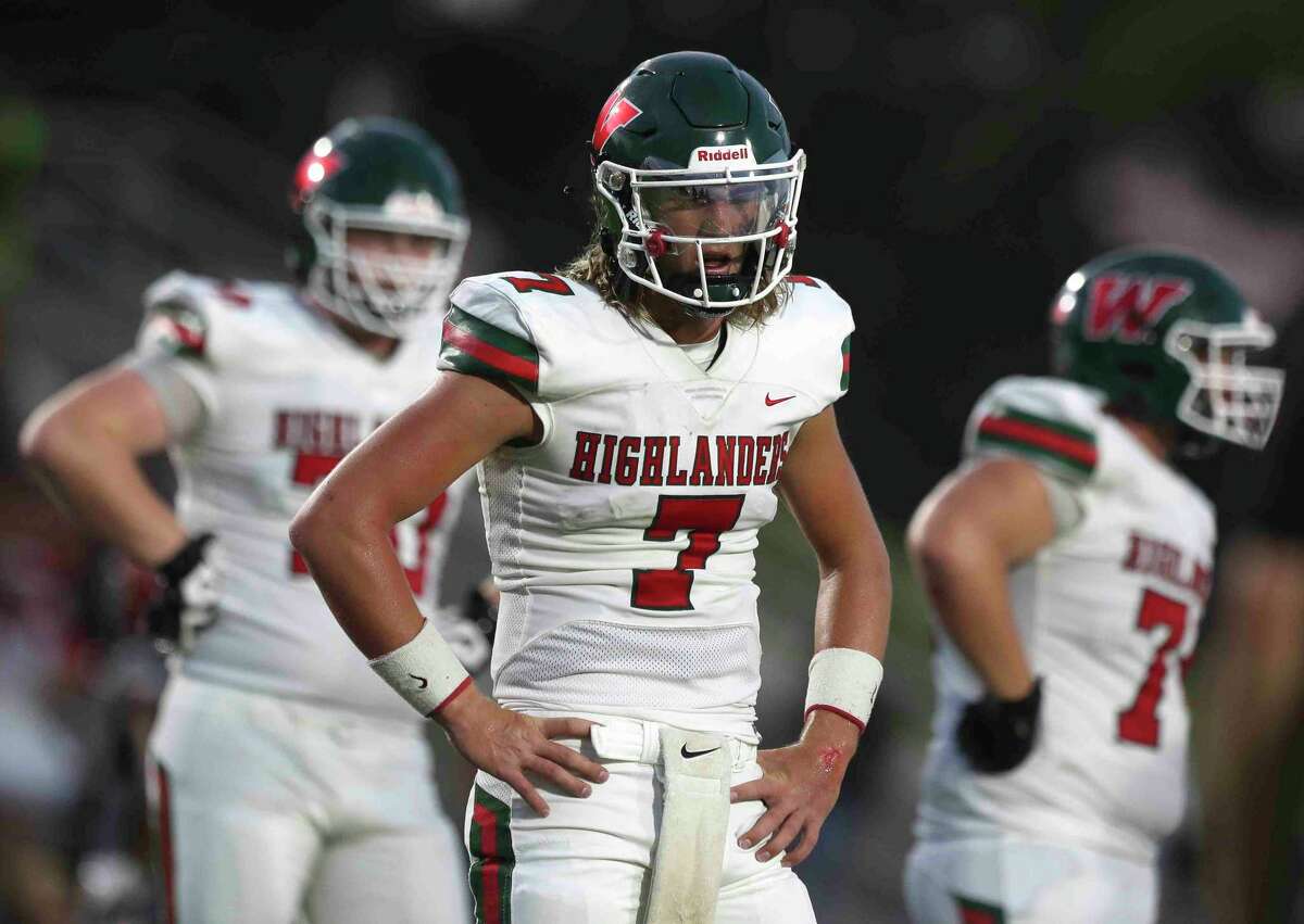 The Woodlands quarterback Mabrey Mettauer (7) is seen during the second quarter of a non-district high school football game at Galena Park ISD Stadium, Thursday, Aug. 25, 2022, in Houston.