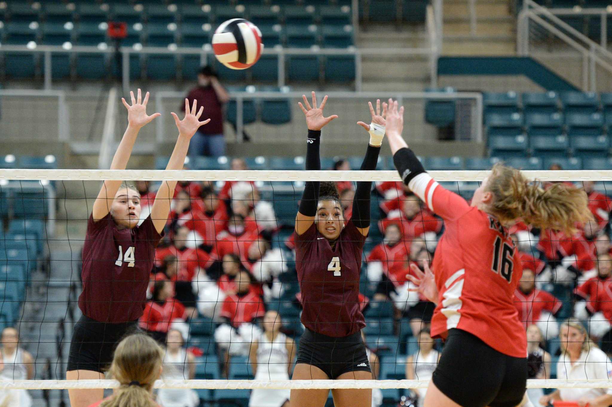 Katy ISD volleyball teams earn first district wins
