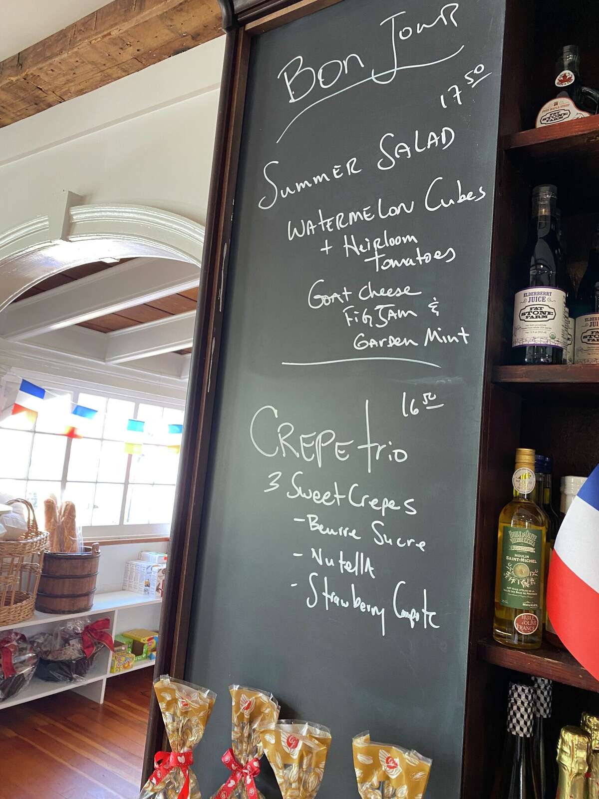 Cocotte in Old Saybrook offers authentic French food, croissants