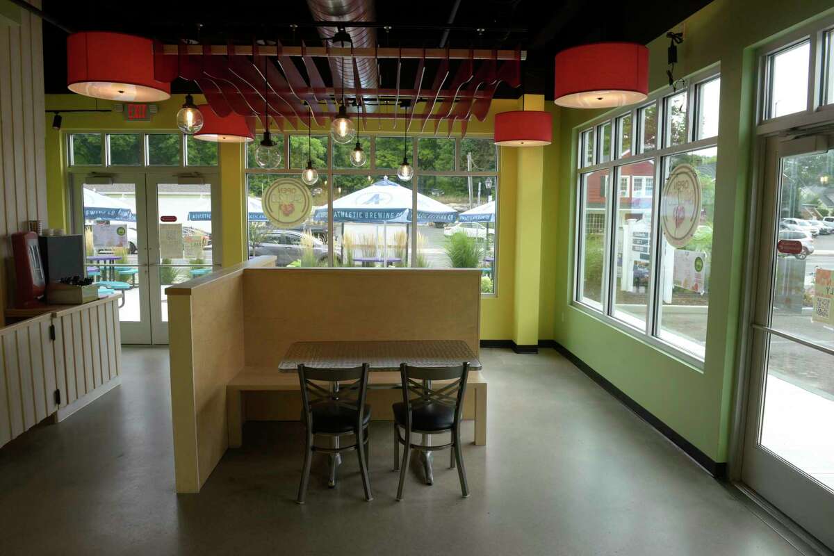 Salt 2.0 restaurant opens Brookfield location on Federal Road