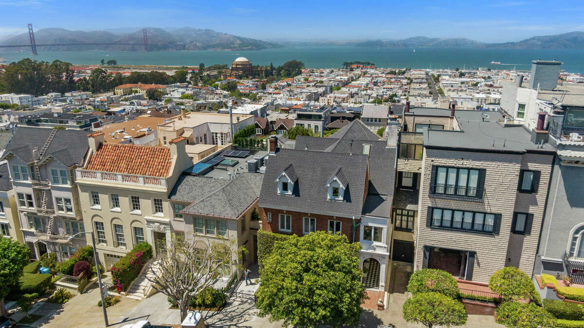An aerial view of the home in Pacific Heights.