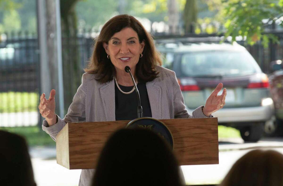 Churchill: With Bills giveaway, Hochul (and taxpayers) got fleeced