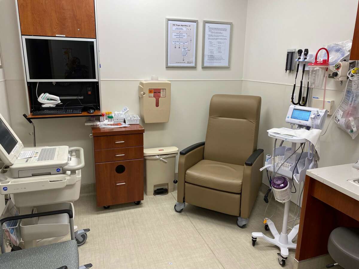 :               HCA Houston Healthcare North Cypress has expanded its emergency department capacity to meet the needs of our ever-growing community.  The hospital has added five additional ER beds bringing the total number of ER beds to 27.  All treatment rooms are now private. The emergency room waiting area has been renovated and they have expanded the Fast Track area with four beds.  A new triage area and two CT scanners were added as well.