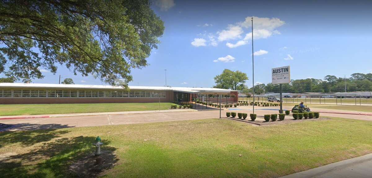 3. EARLY COLLEGE HIGH SCHOOL (BEAUMONT ISD) Category: High school Score, out of 100:  91