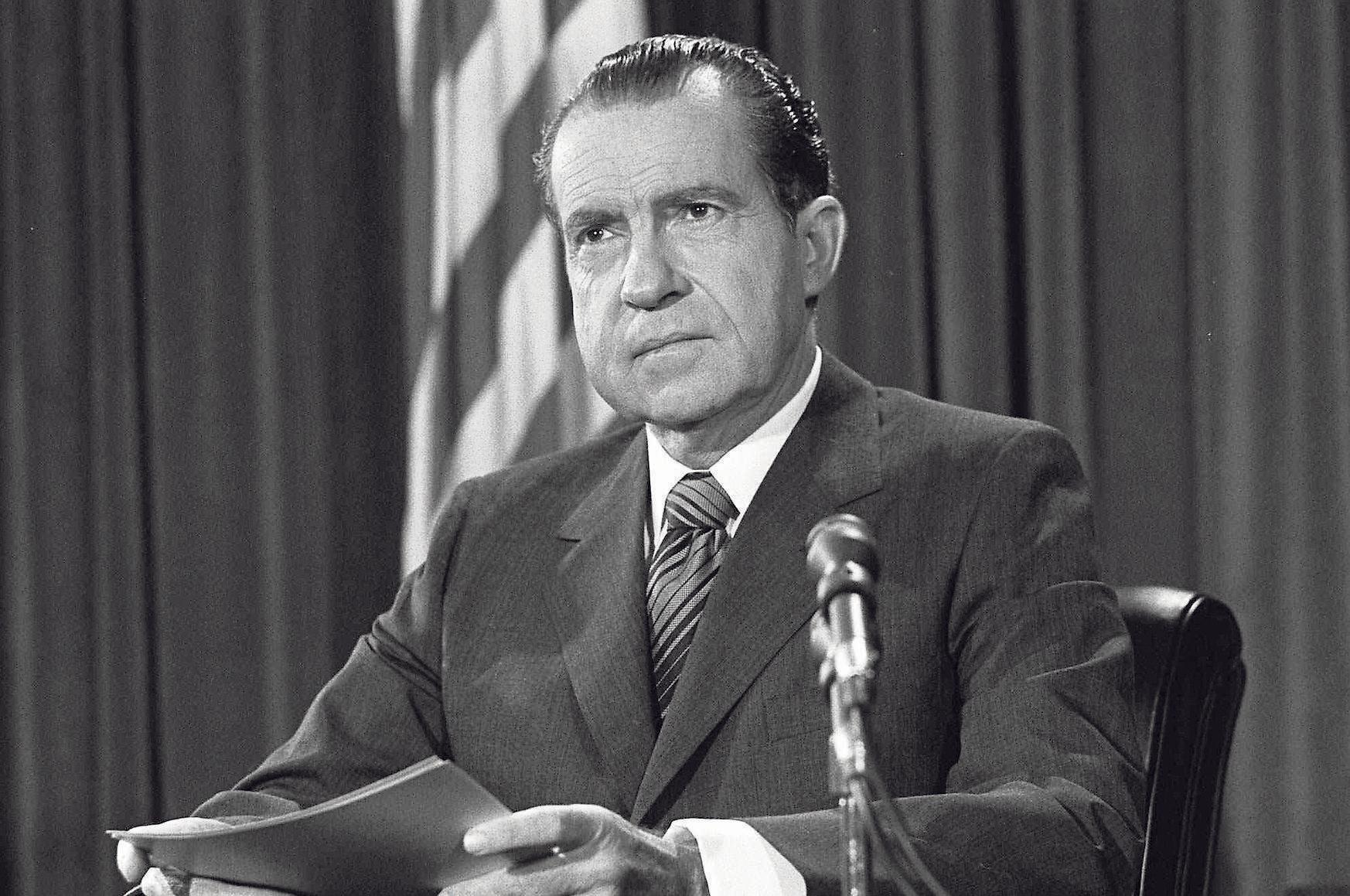 Trump isn't the first president to try to keep official records private. It didn't work last time, either - Vimarsana News