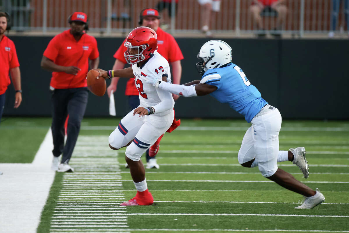 Shadow Creek Sharks top Manvel Mavericks in Alvin ISD showdown