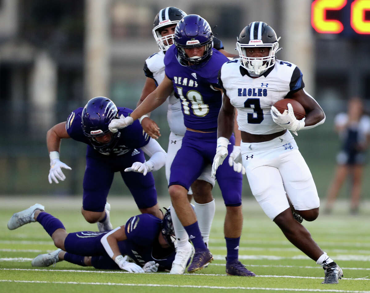 Houston Football on X: This is a @MarcusJonesocho appreciation post. He  ended the regular season with the following national rankings: 1. Kick  Return Average (38 YPR) T-1. INTs (5) T-1. Punt Return