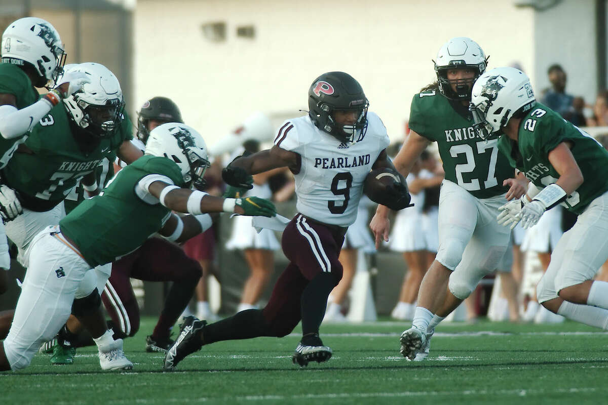 Kennedy Lewis and Pearland look to cash in against Memorial this week after some missed red-zone opportunities in their season-opening loss.