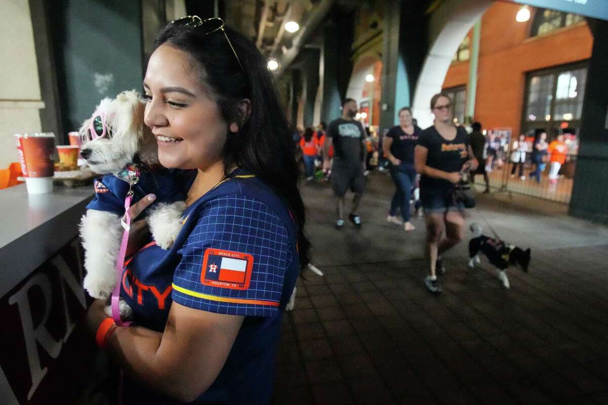 Houston Astros on X: Who's hungry?! TONIGHT is Dollar Dog Night