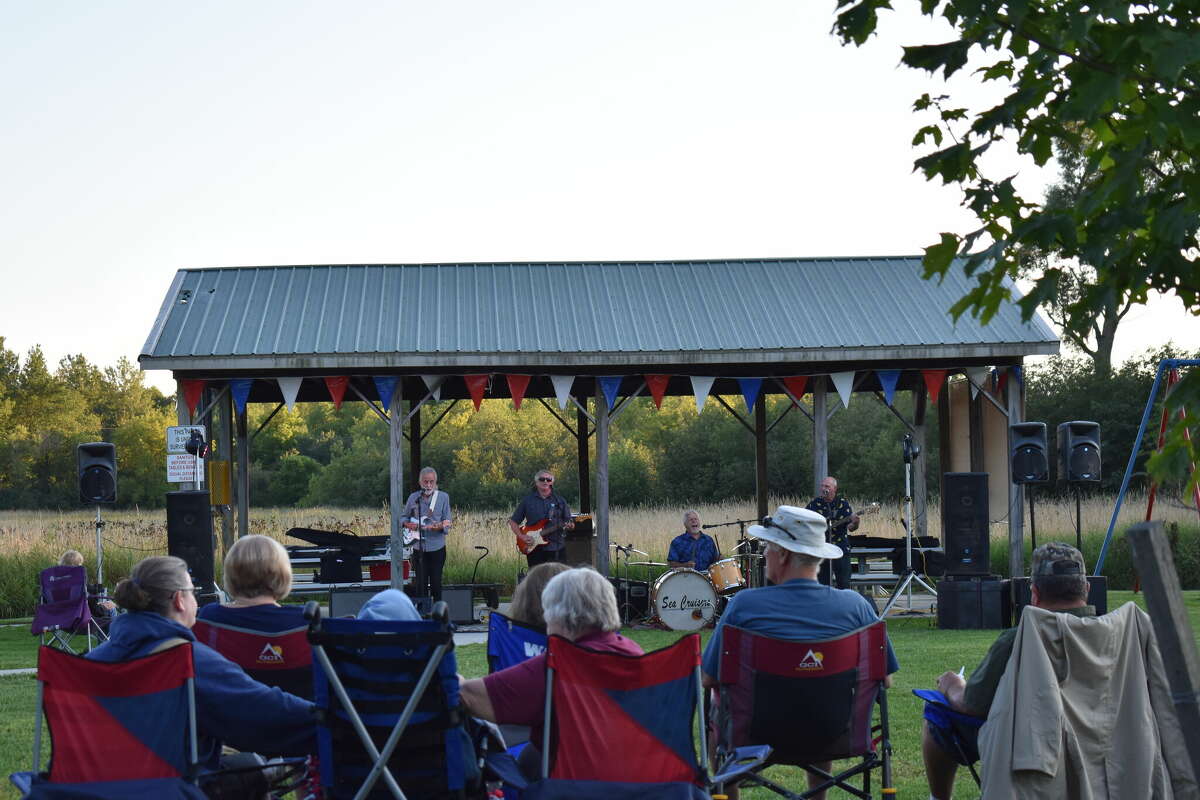 Mecosta Music on the River hosts over 100 for ice cream social in