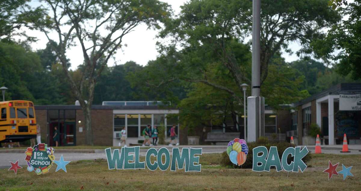 First day of school at Farmingville Elementary School, Ridgefield, Conn. Monday morning, August 29, 2022.
