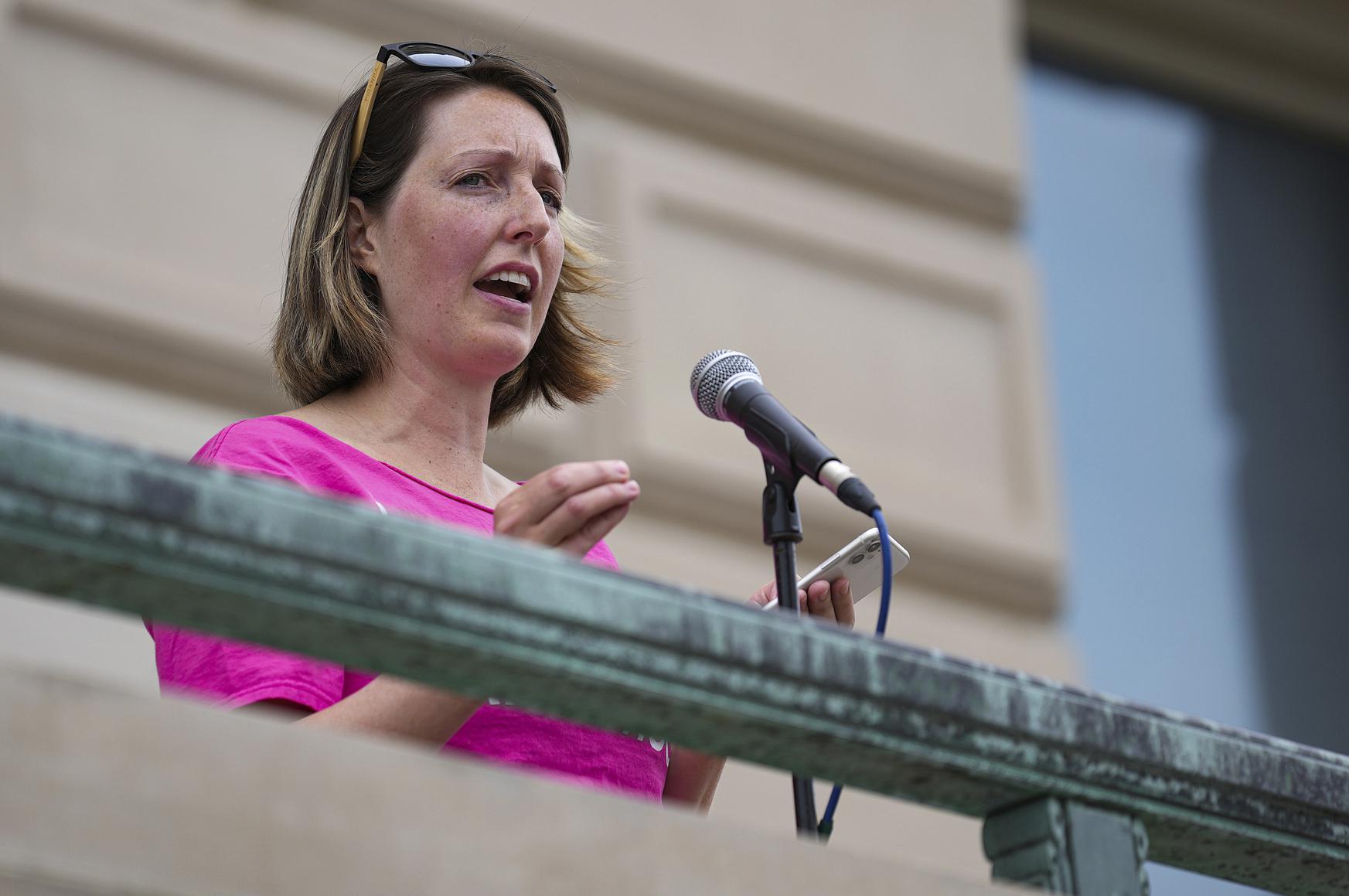 As a doctor in California, my life hasn't changed since the end of Roe. I'm disgusted by that. - Vimarsana News