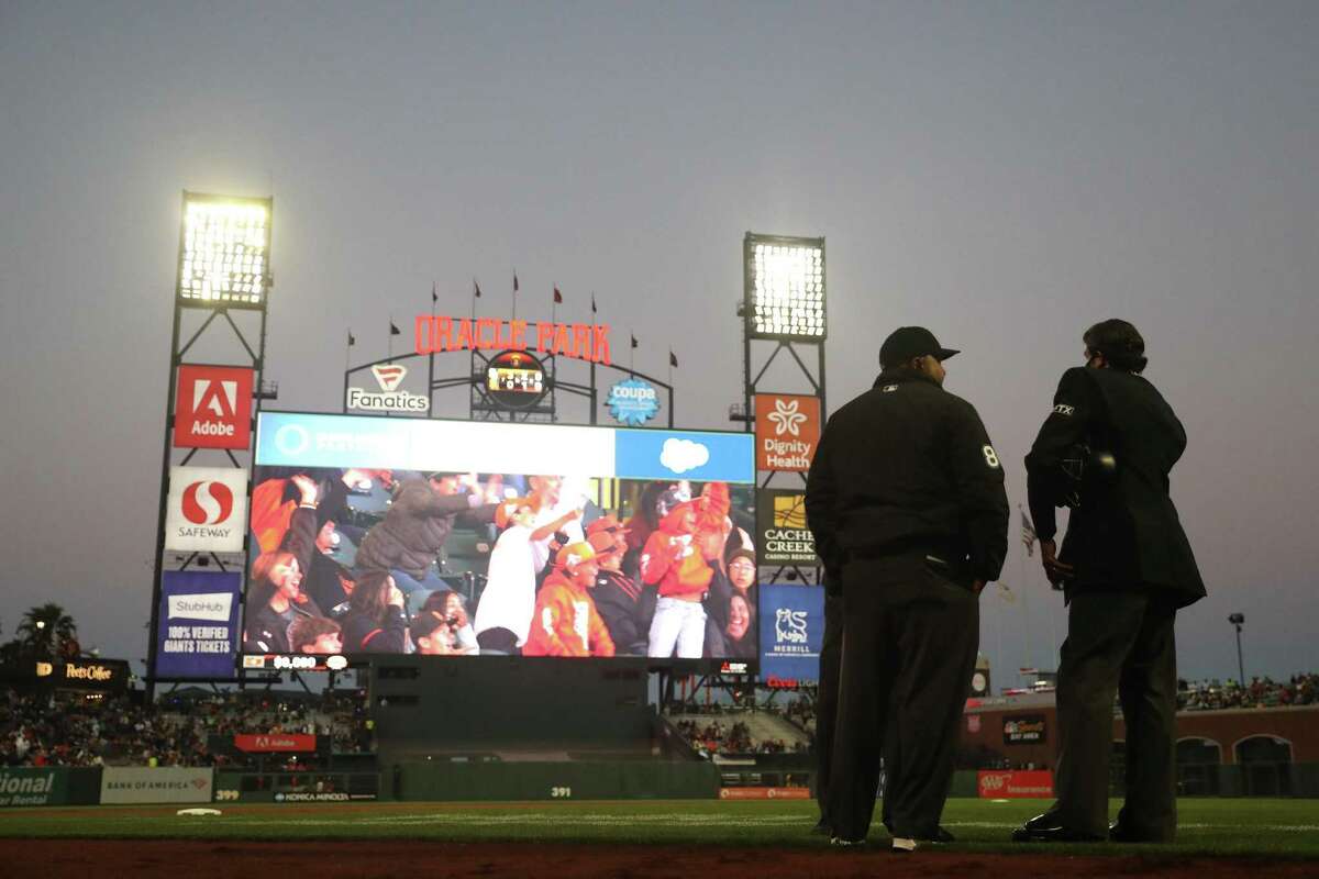 Giants-Padres delayed due to Oracle Park stadium lights malfunction – KNBR