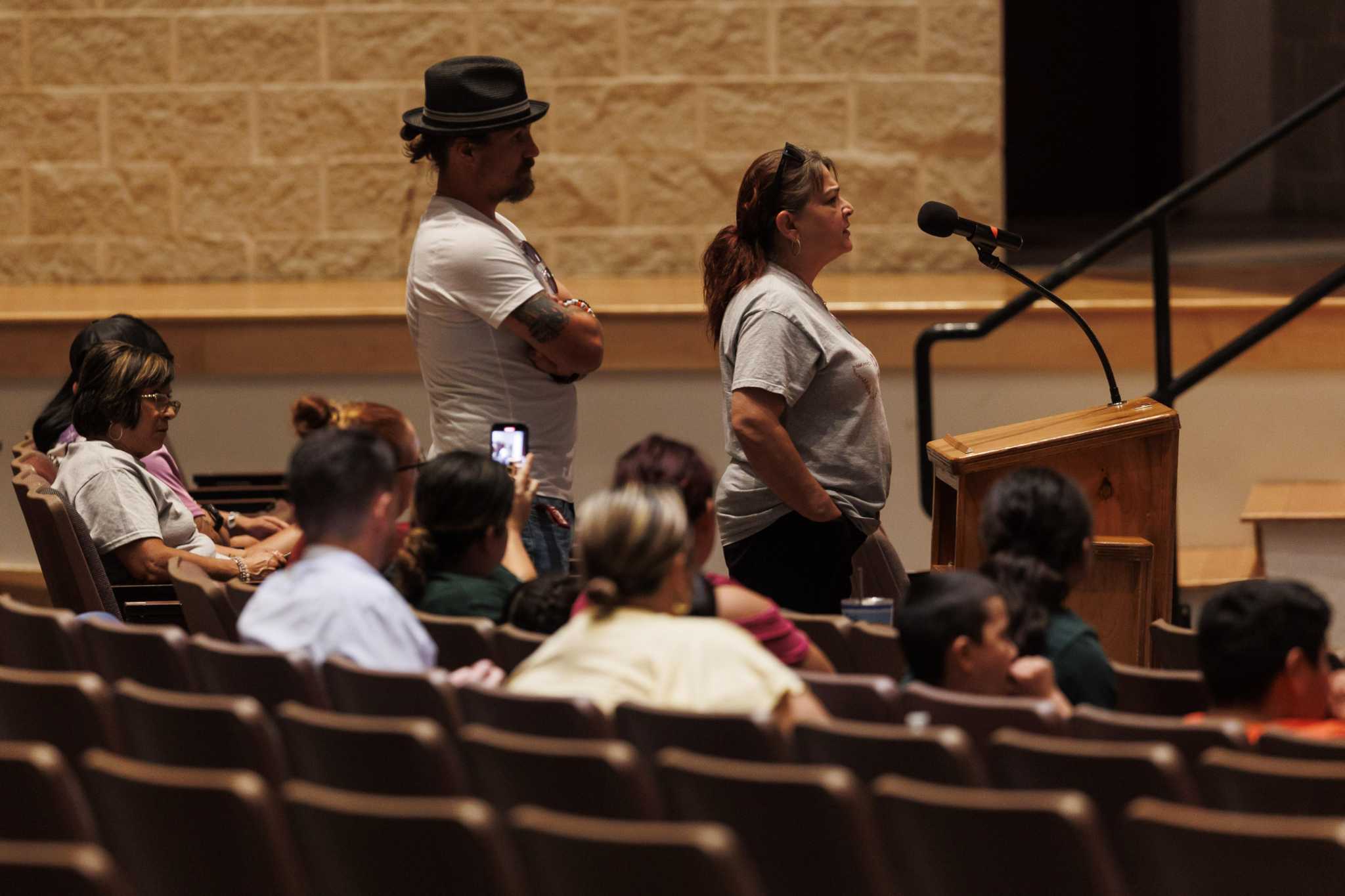 Uvalde parents furious that safety fixes haven't been made - Vimarsana News
