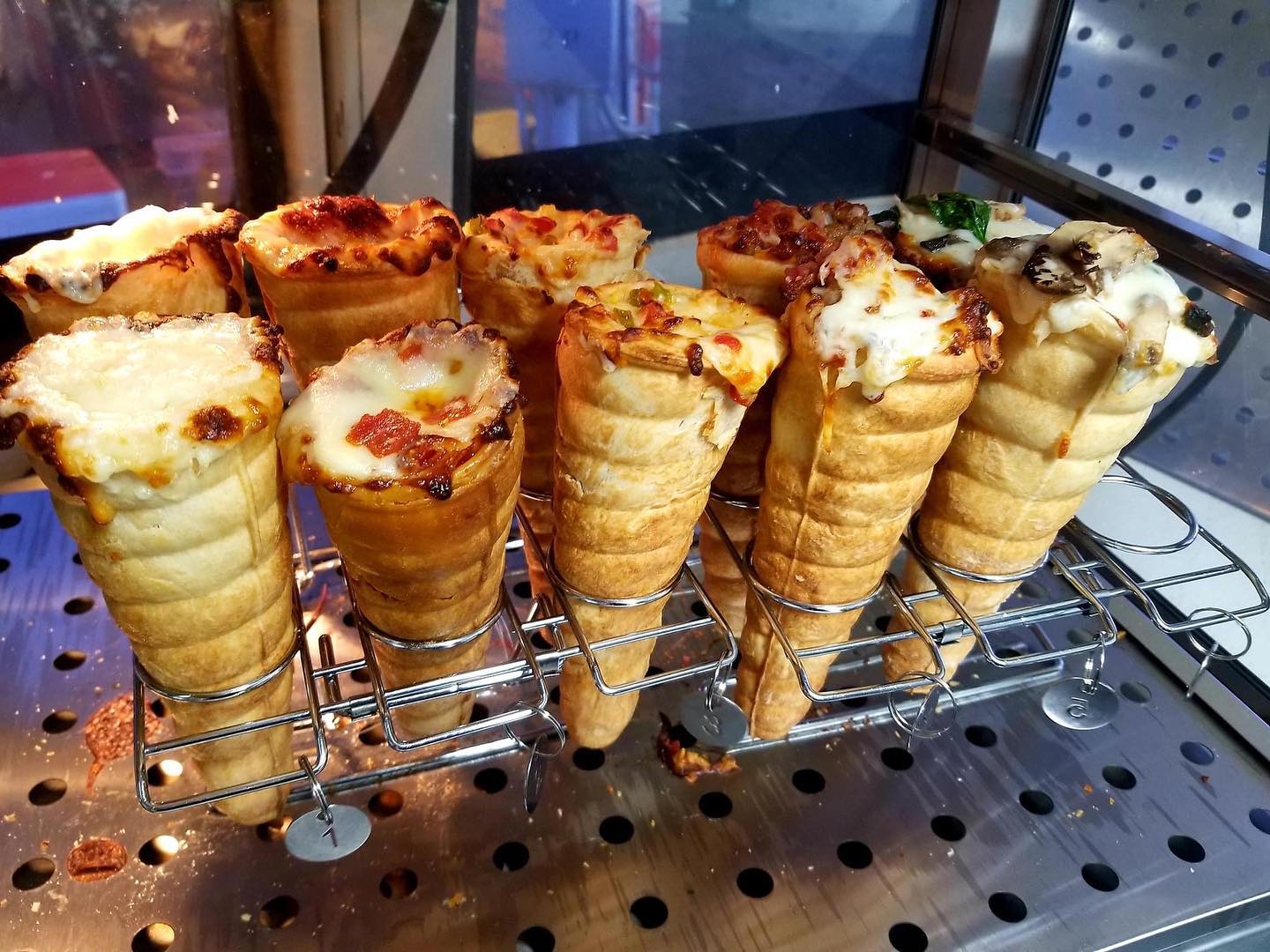 Norwalk pizza cone food truck puts twist on CT's favorite food - Vimarsana News