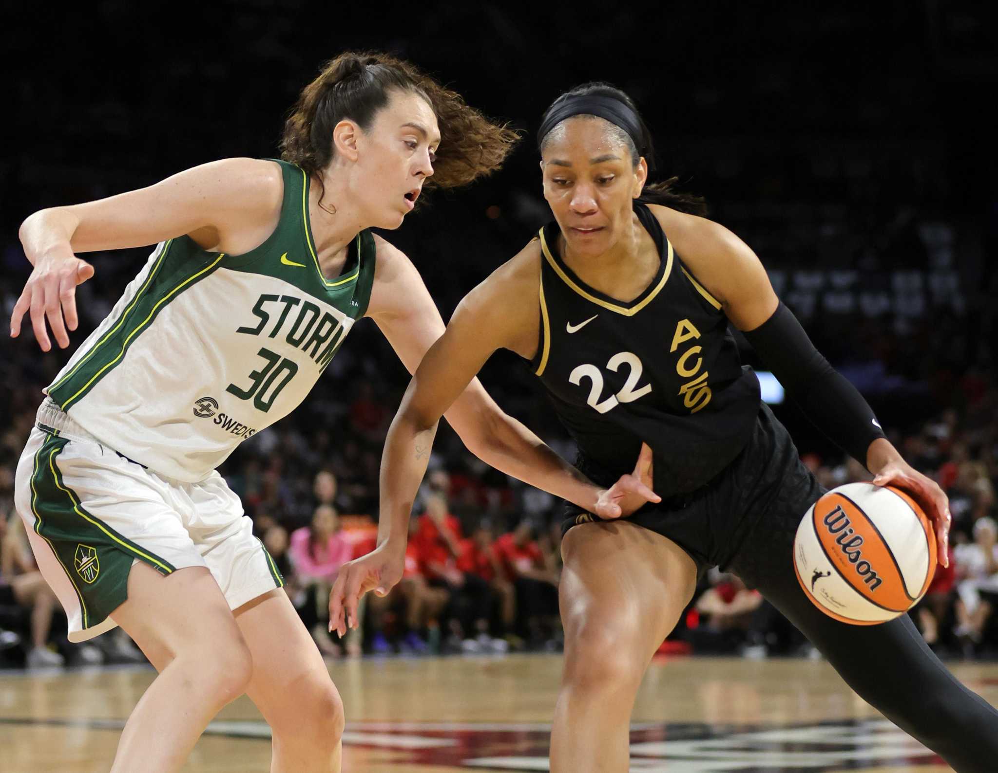 Former UConn Women’s Basketball Stars Breanna Stewart, Gabby Williams ...