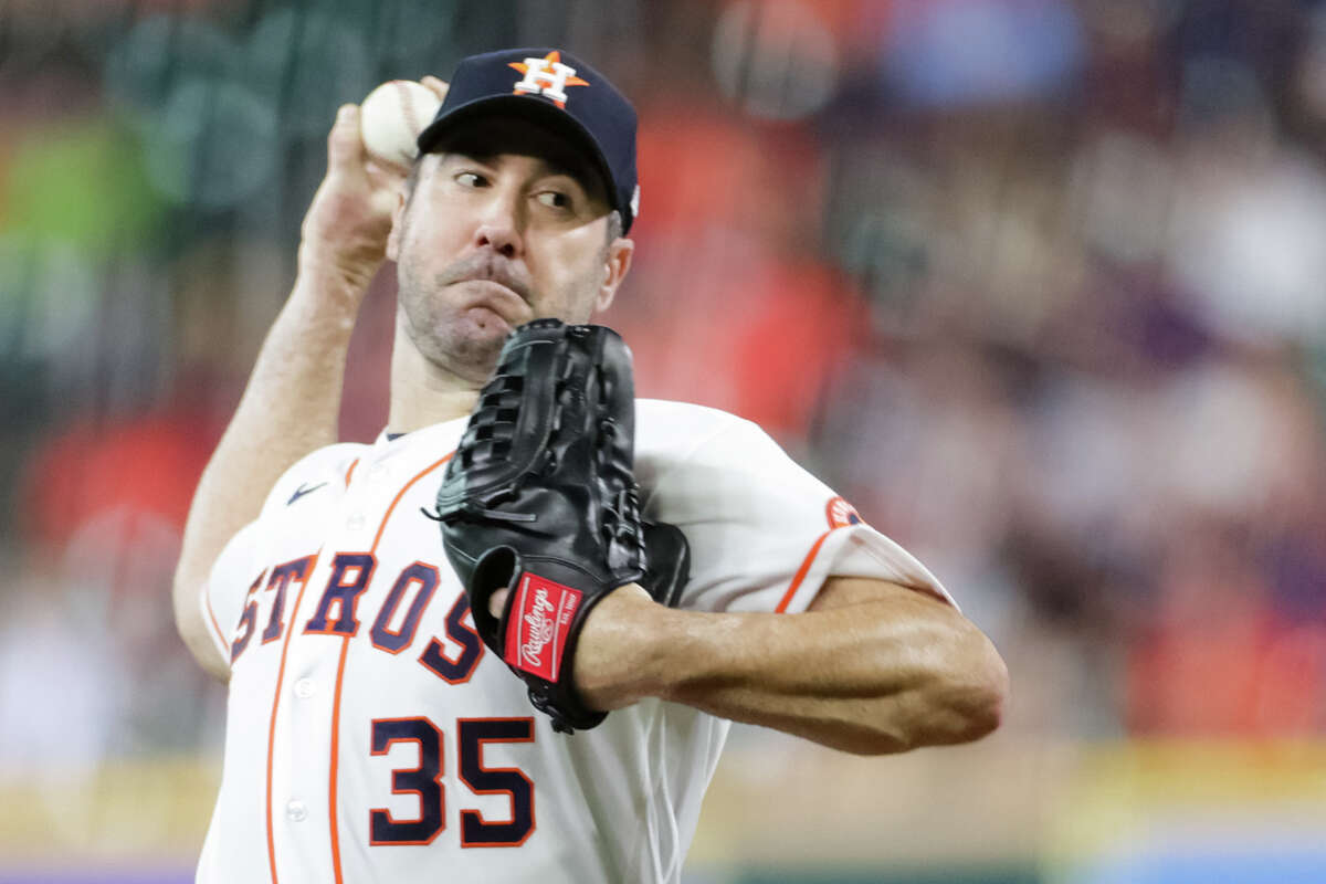 Justin Verlander of the Houston Astros delivers during the first inning against the Minnesota Twins at Minute Maid Park on August 23, 2022 in Houston, Texas. 
