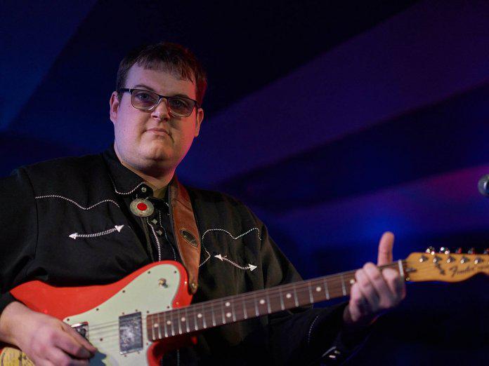 Welsh guitar player James Oliver to make U.S. debut - Vimarsana News