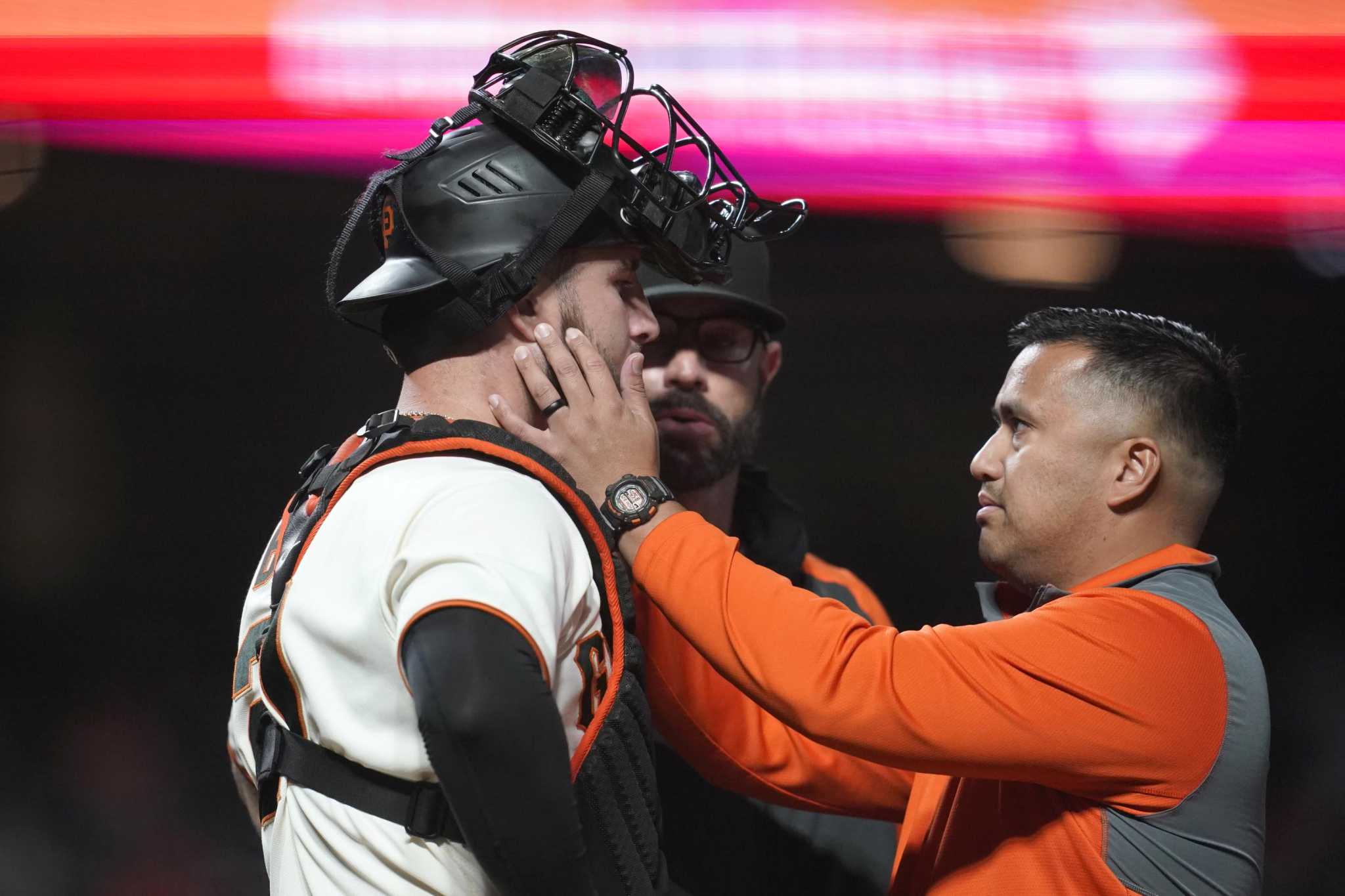 Giants catcher Joey Bart on concussion list after taking foul ball off mask