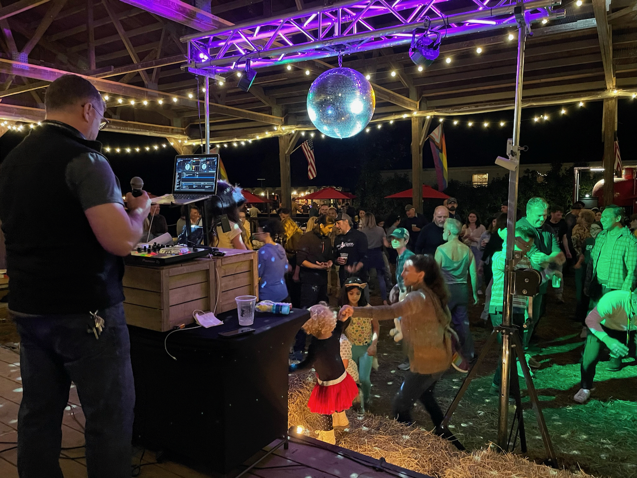 Big Gay Hudson Valley creates community at Orchard Disco - Vimarsana News