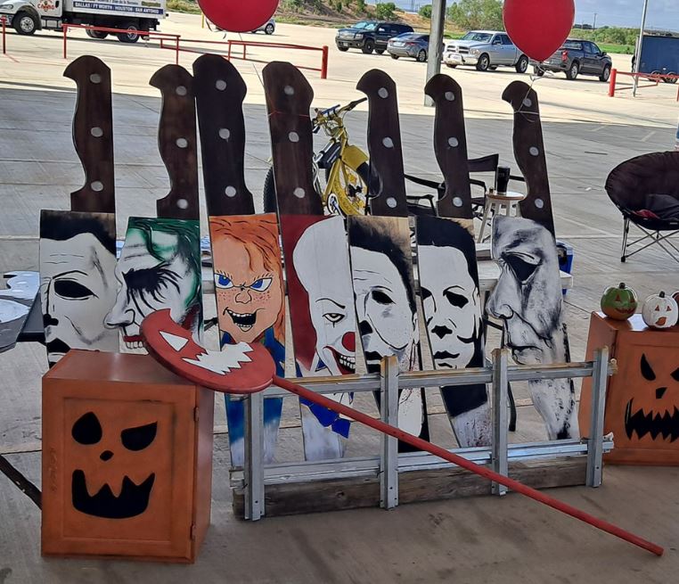 San Antonio man creates spooky viral knives for Halloween season