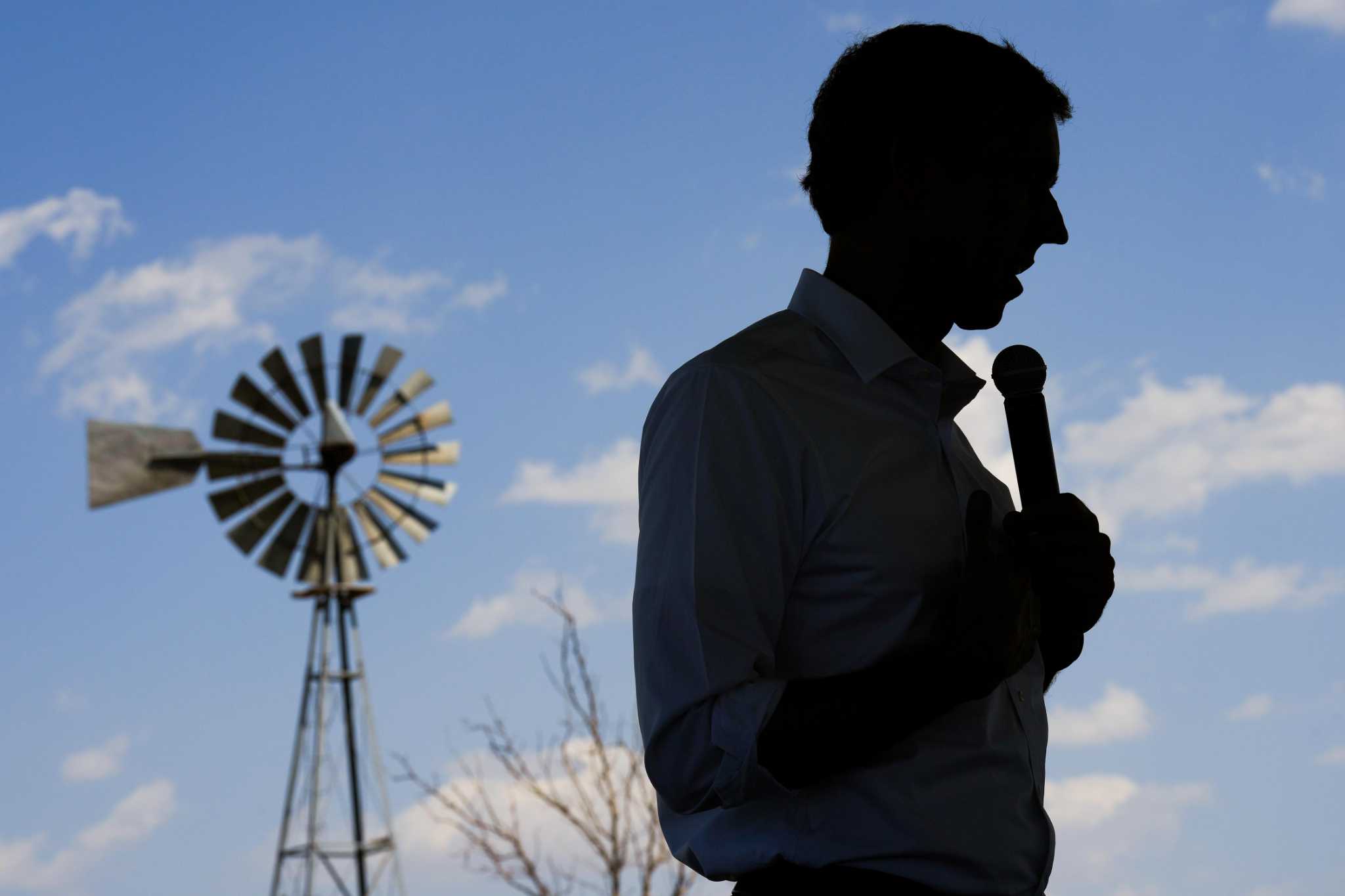 Abbott-O'Rourke race sees bright-red West Texas looming large - Vimarsana News