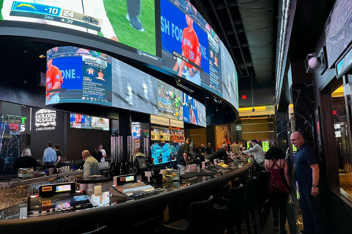 Story photo for Texas House Speaker echoes Abbott, opens door to more casinos