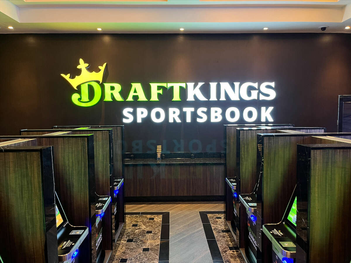 Golden Nugget reveals new DraftKings Sportsbook in Lake Charles