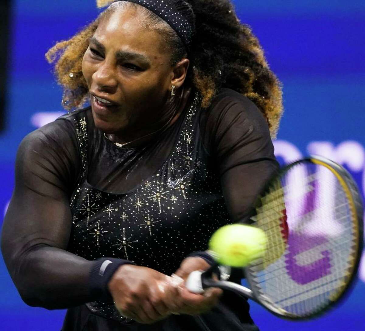 Serena Williams advanced to the third round of the U.S. Open after owning the third set against Anett Kontaveit.