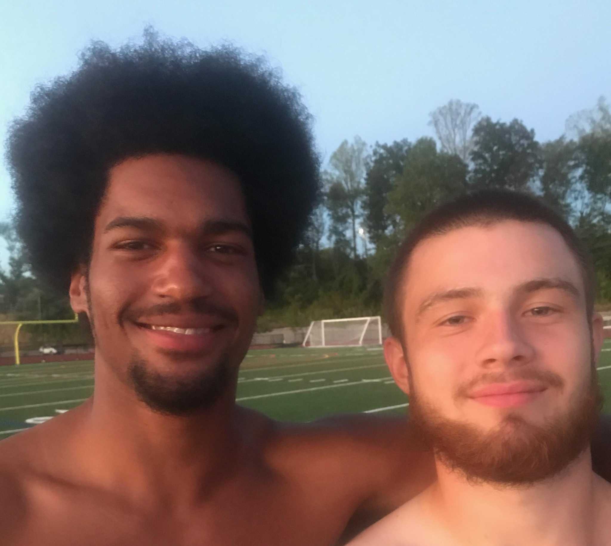 Jeff Jacobs: Thames River, a Tech school coop, might have the best backfield in Connecticut high school football - Vimarsana News