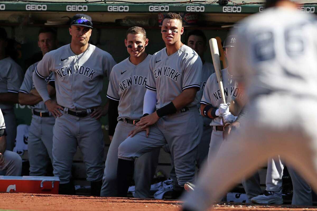 Yankees wear special uniforms for Father's Day