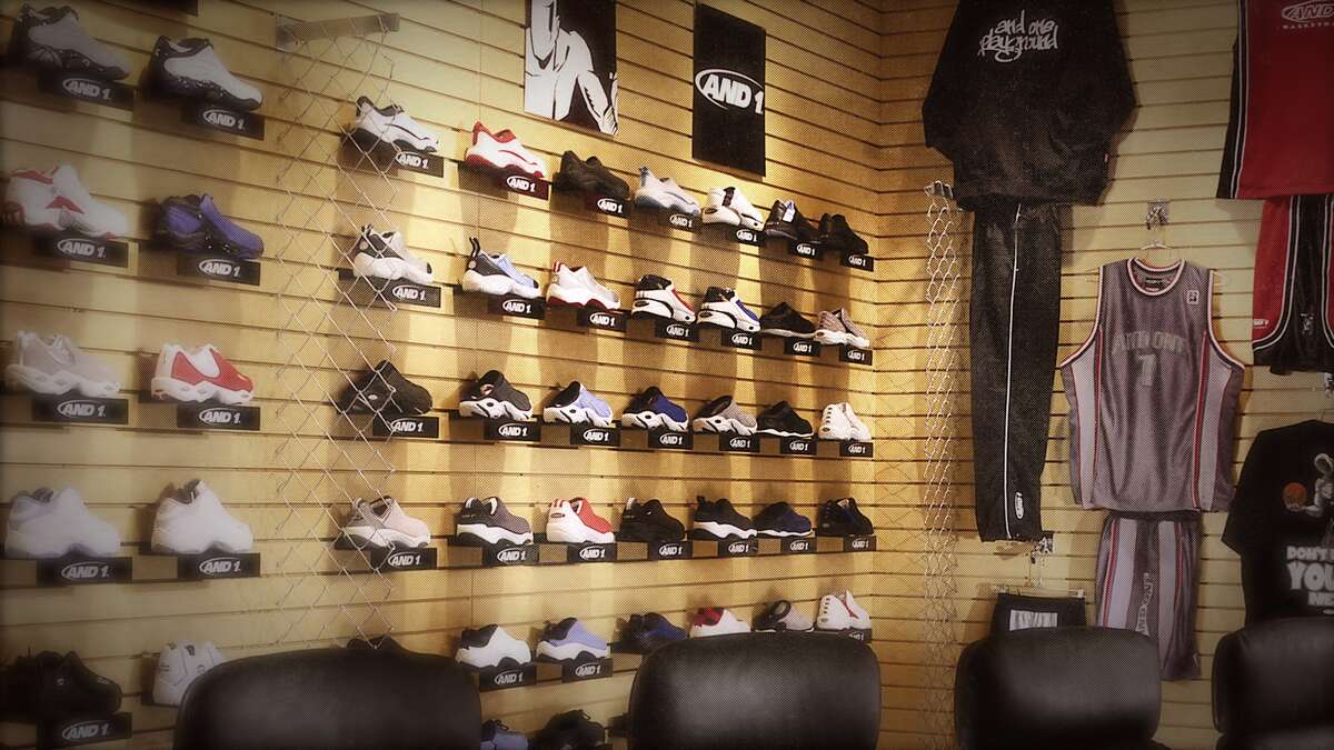 Une sélection de chaussures présentées dans "Untold: L'ascension et la chute d'AND1."