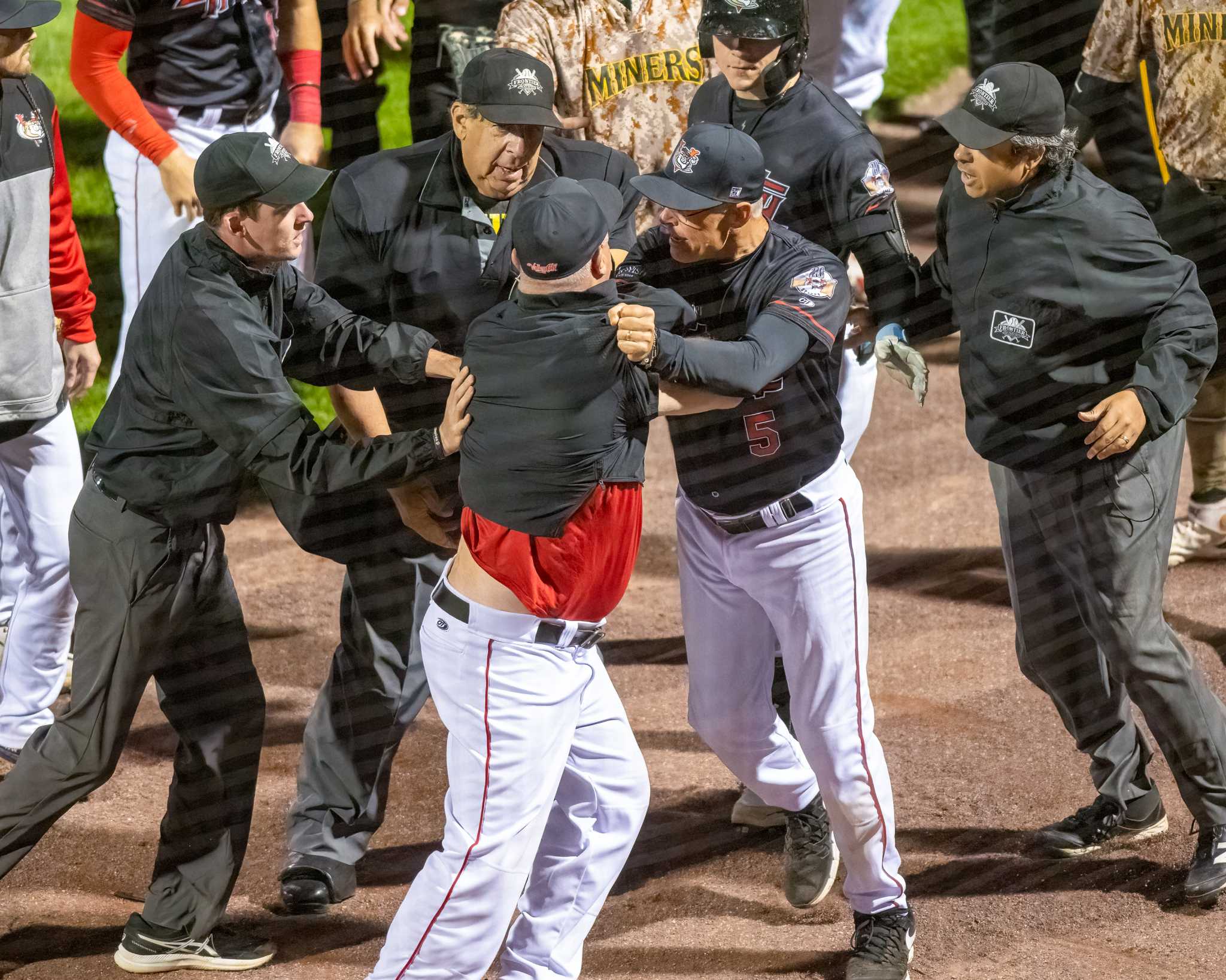 FRONTIER LEAGUE: Parks big night leads ValleyCats past Otters in first game  back since break – troyrecord