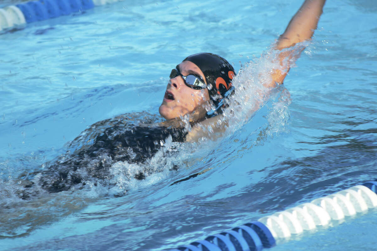 Edwardsville freshmen look to carry on family swim legacies