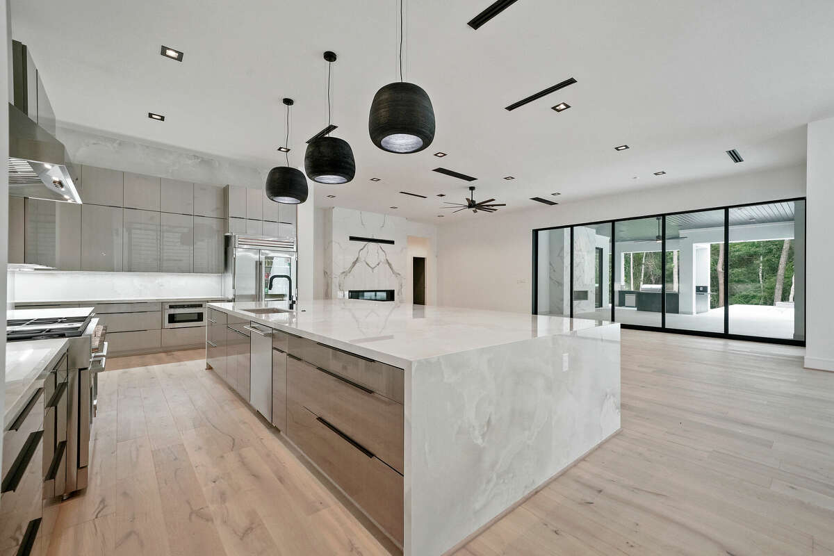 Kitchen with Italian Fulgor Milano Appliances