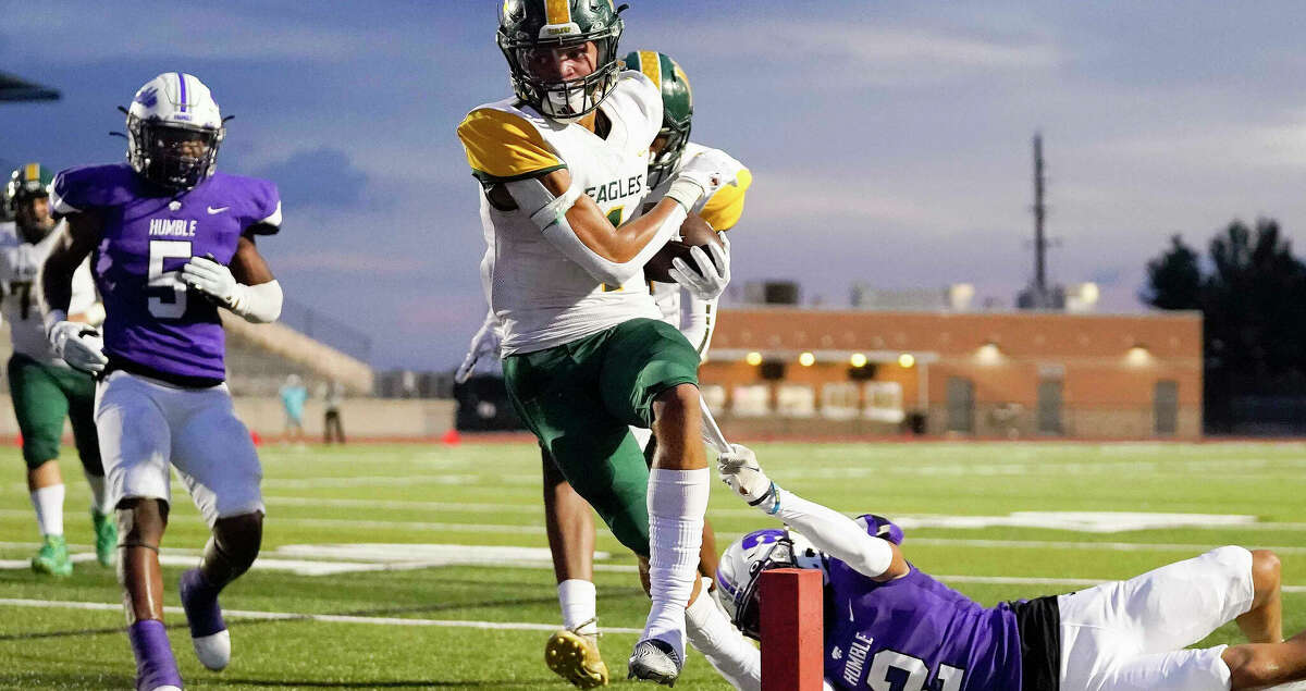 Klein Forest hold off Humble Wildcats for win
