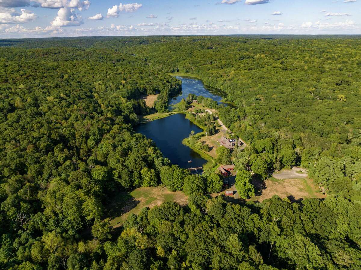 Pathfinders inks deal to buy Killingworth’s Deer Lake for 4.75M