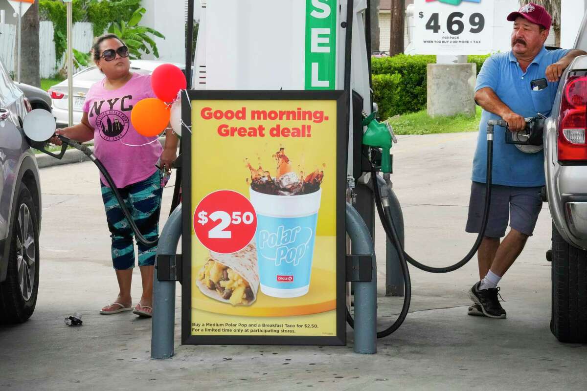 People fill up vehicles with gas at Circle K Thursday, Sept. 1, 2022 in Galveston.