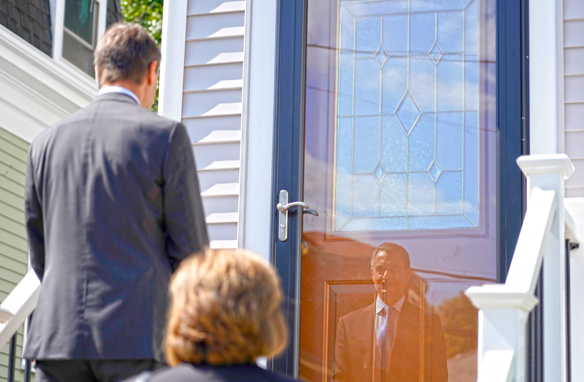 Jehovah's Witnesses resume door-to-door ministry - Vimarsana News